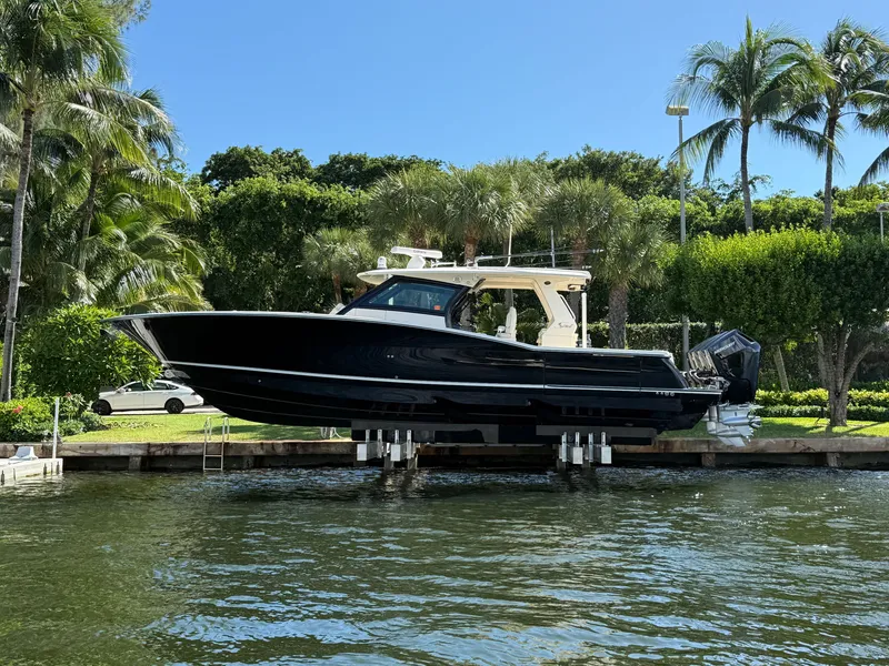 Slide: The Image of Scout 425 LXF 2025 - 26