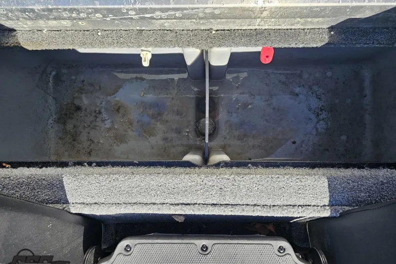 Slide: The Image of 2018 Tracker Pro Team 175 TXW livewell interior, showing water and drainage system. - 66