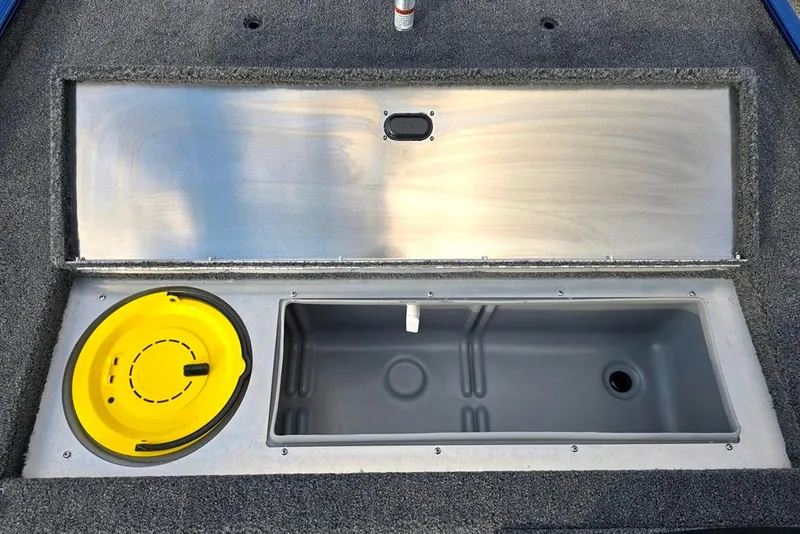 Slide: The Image of Bow aerated livewell - 9