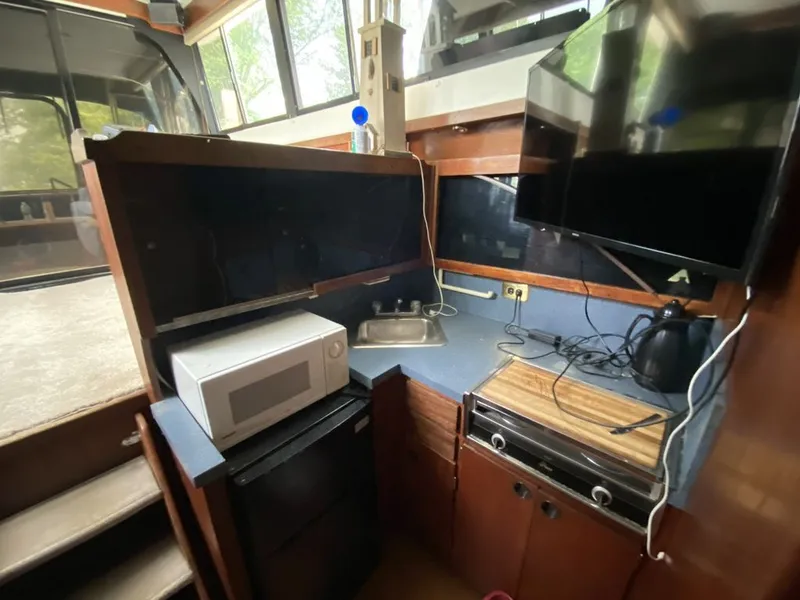 Slide: The Image of Trojan F 32 1976 - 5