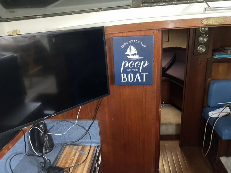 Slide: The Image of Trojan F 32 1976 - 6