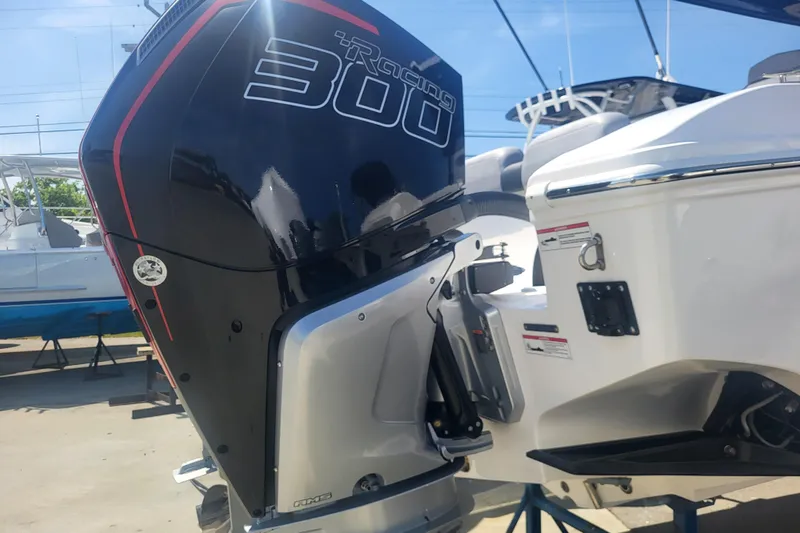Slide: The Image of 2025 Fountain 34 SC boat with powerful 300 Racing outboard engine. - 6