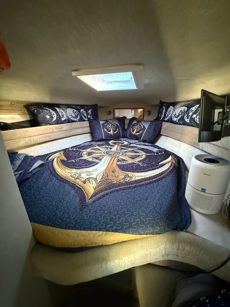 Slide: The Image of Sea Ray Sundancer 1991 - 16