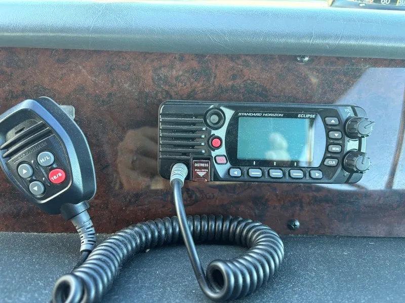 Slide: The Image of Sea Ray Sundancer 1991 - 9