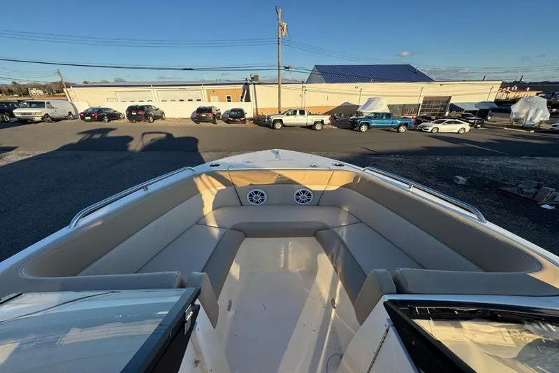 Slide: The Image of Scout 215 Dorado 2026 - 17