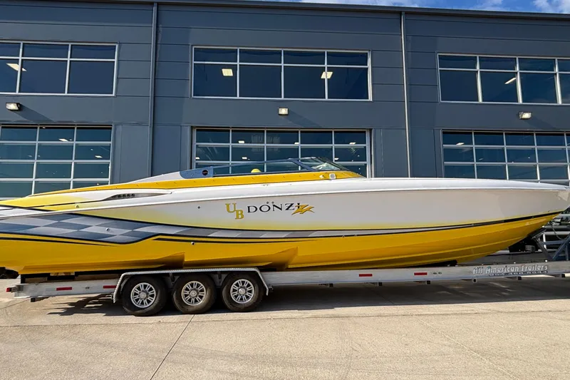 Donzi 28 ZX Open 2003 - Marine Source