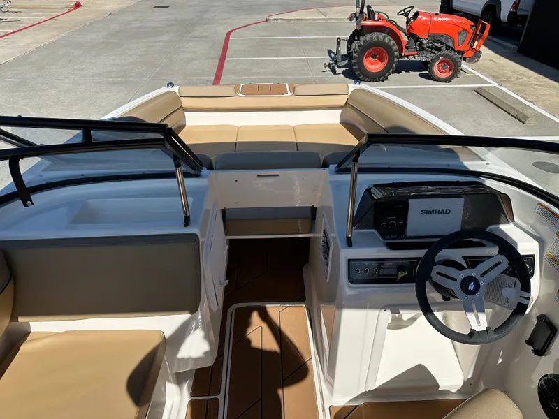 Slide: The Image of Bayliner D20I 2025 - 28