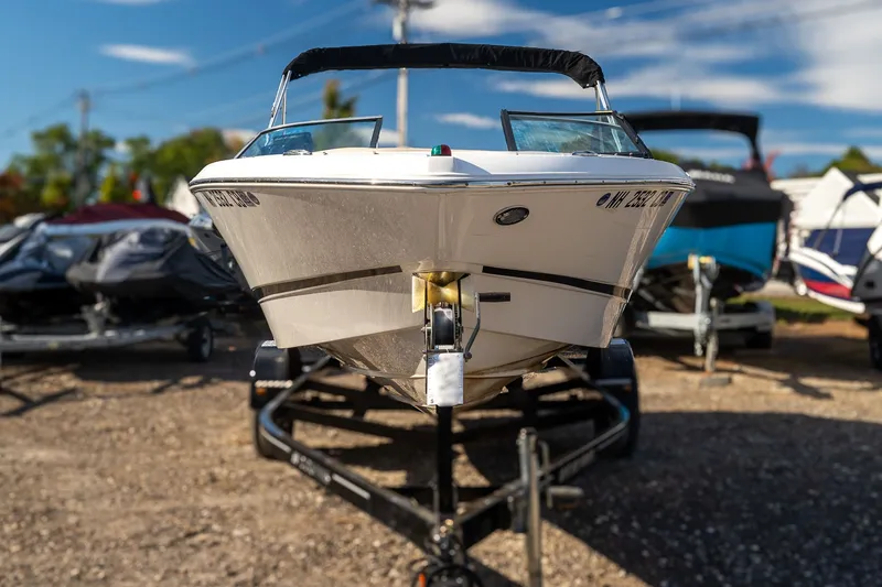 Slide: The Image of Four Winns H190 2018 - 5