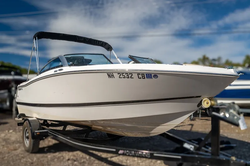 Slide: The Image of Four Winns H190 2018 - 6