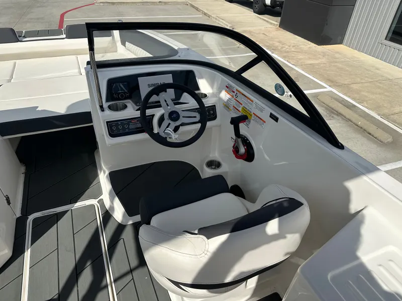 Slide: The Image of Bayliner D22I 2025 - 24