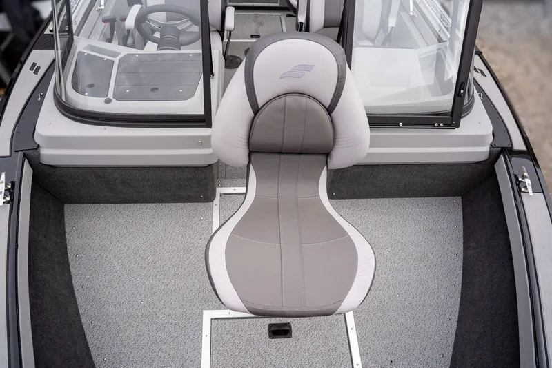 Slide: The Image of Starcraft FISHMASTER 196DC 2025 - 9