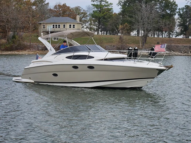 Slide: The Image of Regal 3360 Window Express 2006 - 2