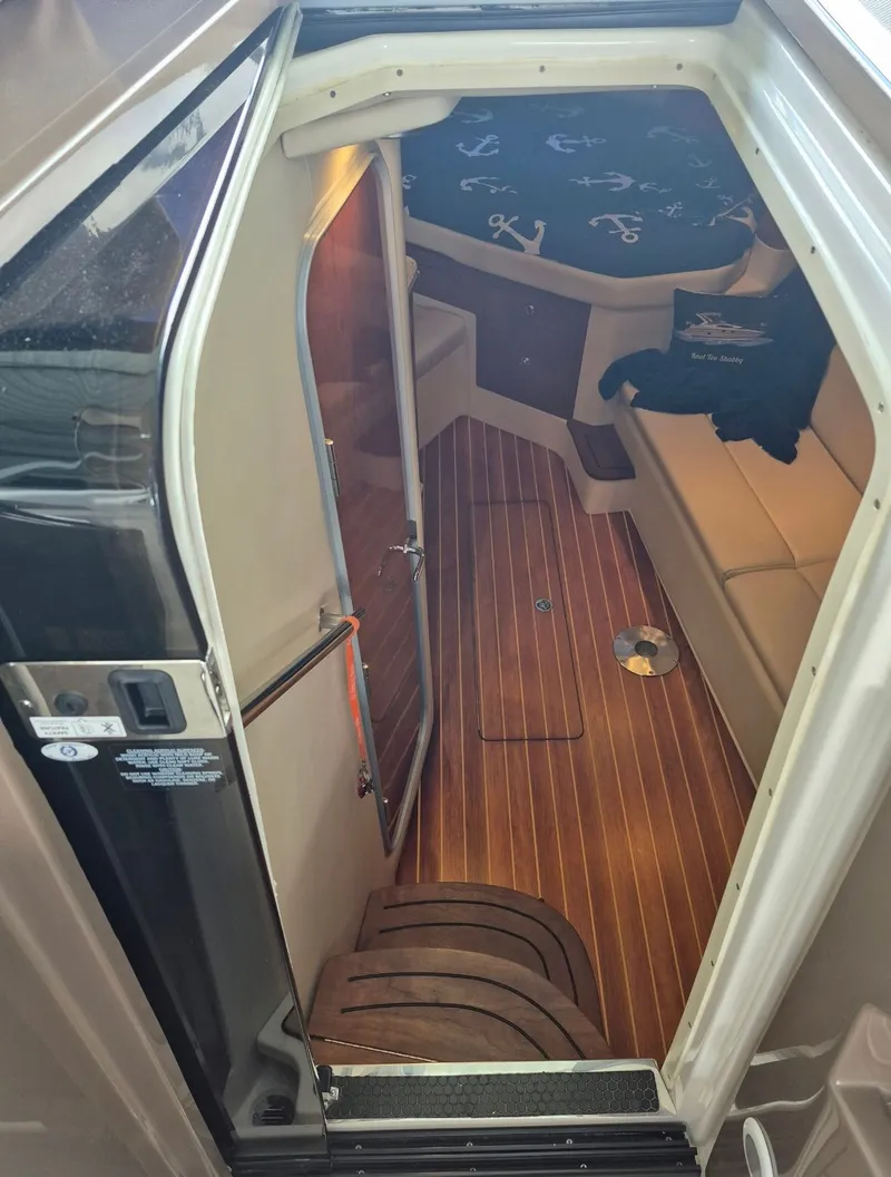 Slide: The Image of Regal 3360 Window Express 2006 - 26