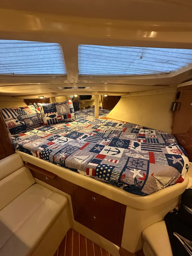 Slide: The Image of Regal 3360 Window Express 2006 - 29