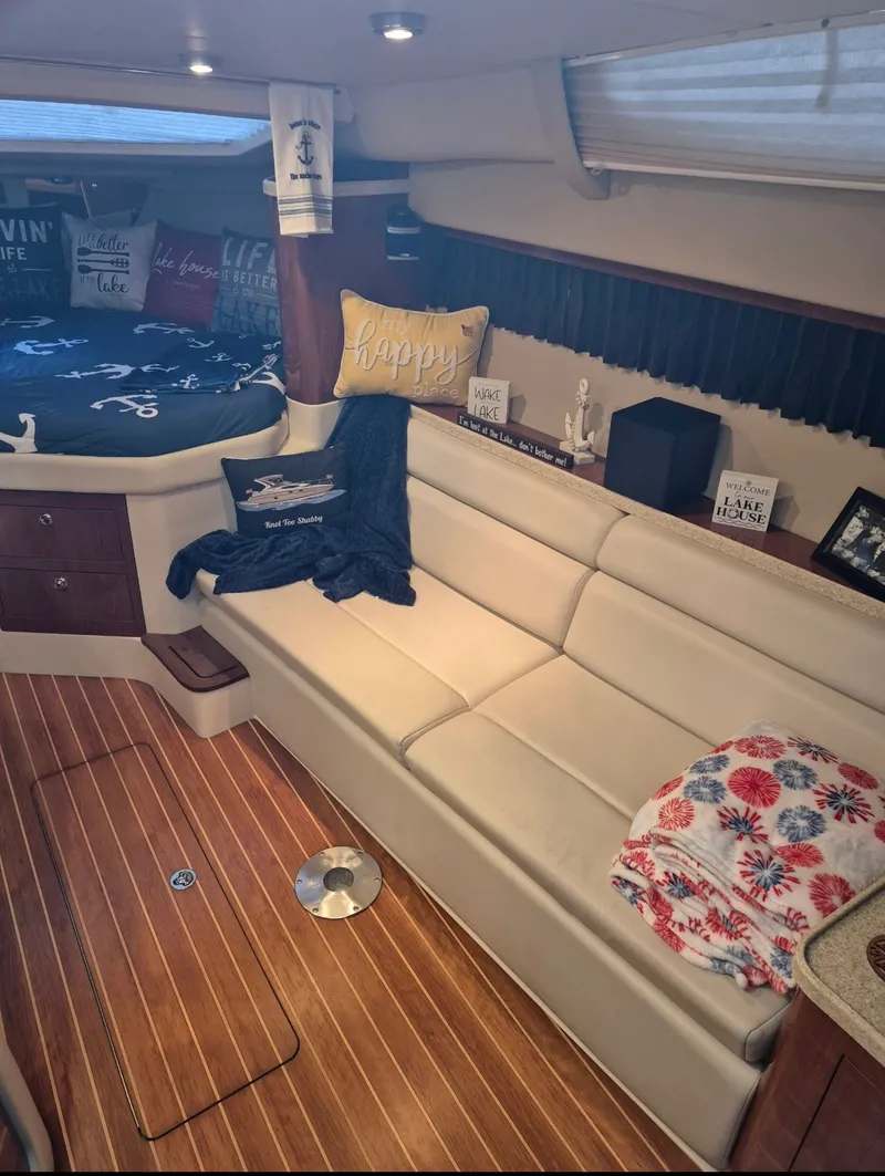 Slide: The Image of Regal 3360 Window Express 2006 - 33