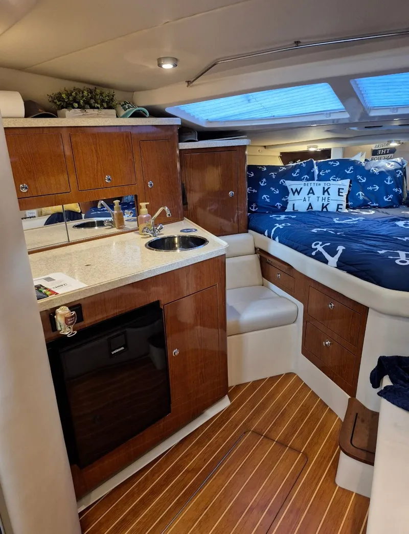 Slide: The Image of Regal 3360 Window Express 2006 - 35