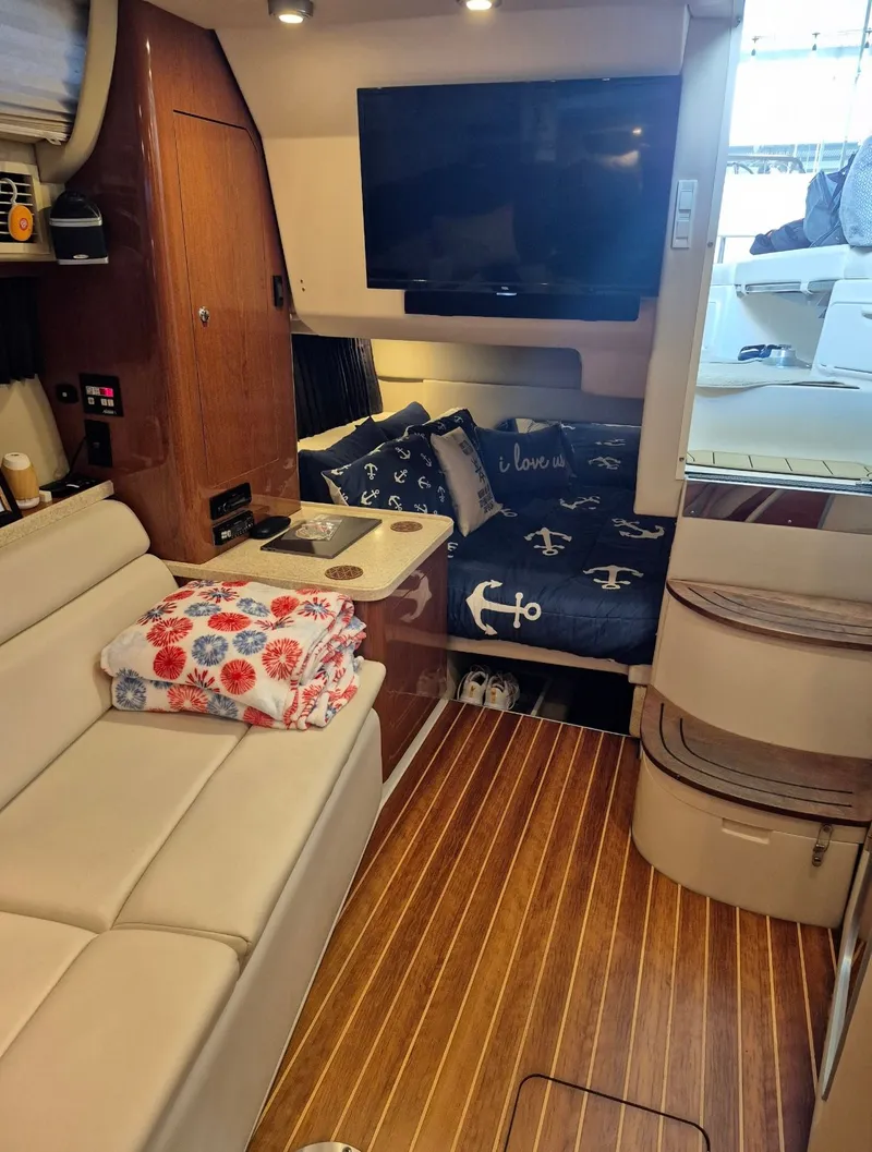 Slide: The Image of Regal 3360 Window Express 2006 - 37