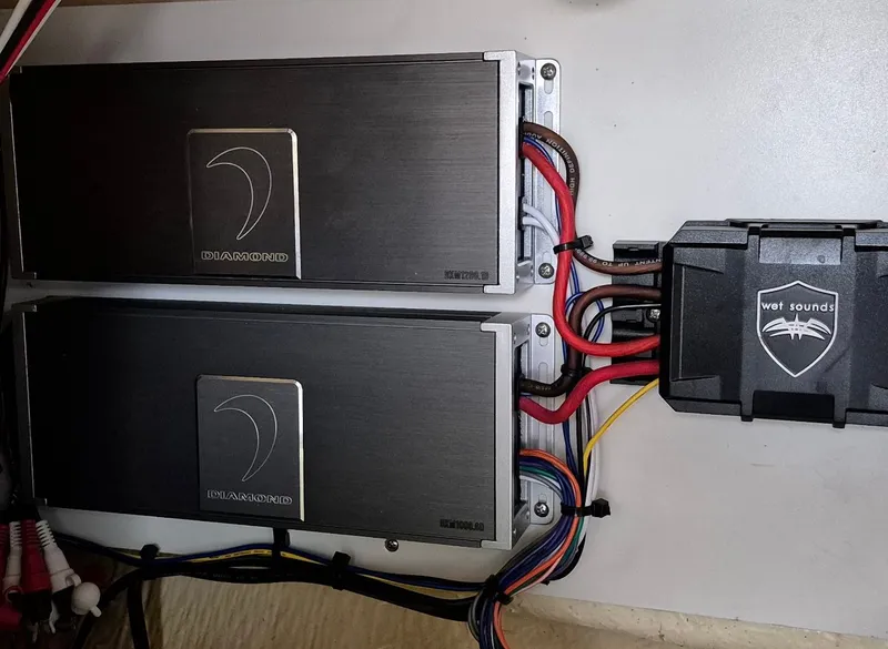 Slide: The Image of Regal 3360 Window Express 2006 - 43