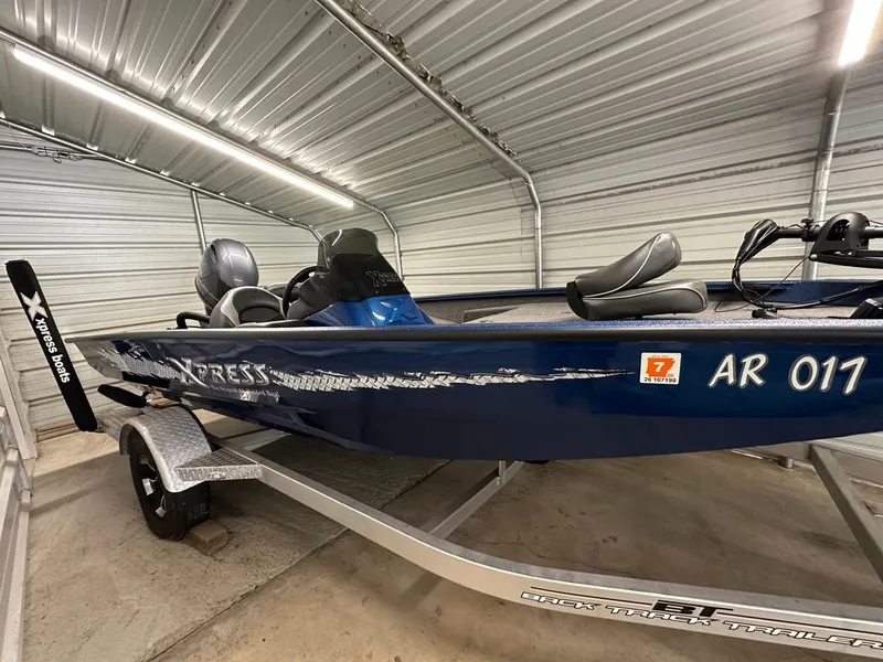 The Image of Xpress X17 Pro 2018 - 0