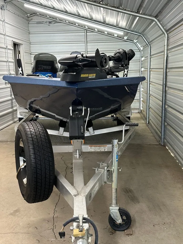 Slide: The Image of Xpress X17 Pro 2018 - 12