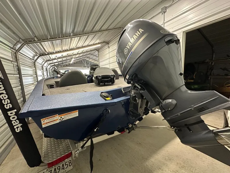 Slide: The Image of Xpress X17 Pro 2018 - 9