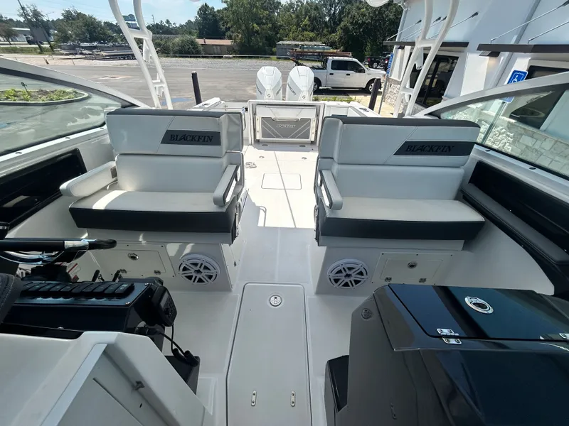 Slide: The Image of Blackfin 272 DC 2019 - 21