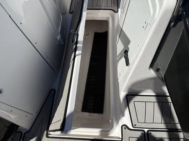 Slide: The Image of Yamaha 222S 2023 - 13