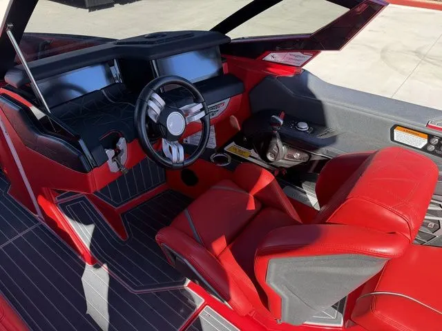 Slide: The Image of Nautique Super Air Nautique G23 Paragon 2021 - 11