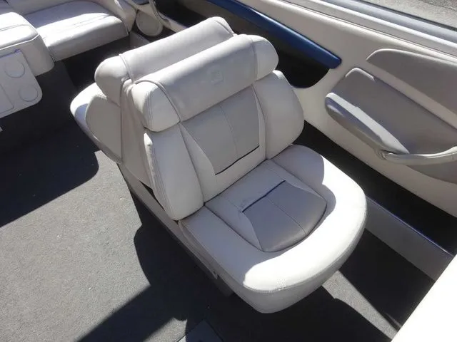 Slide: The Image of Four Winns 240 Horizon 1995 - 10