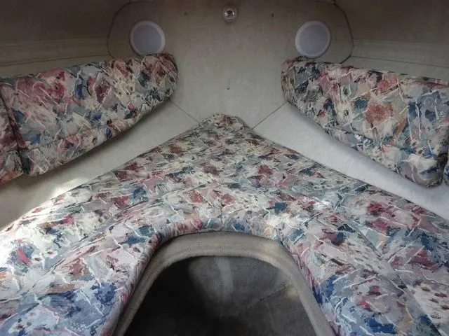 Slide: The Image of Four Winns 205 Sundowner 1998 - 14