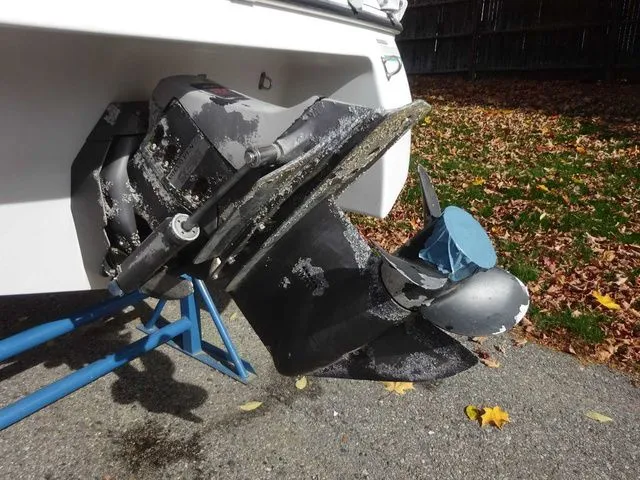 Slide: The Image of Four Winns 205 Sundowner 1998 - 16