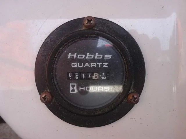 Slide: The Image of Four Winns 205 Sundowner 1998 - 17