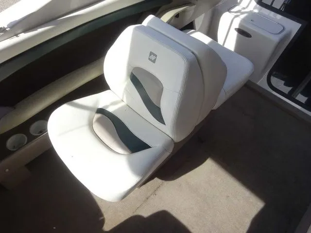 Slide: The Image of Four Winns 205 Sundowner 1998 - 9