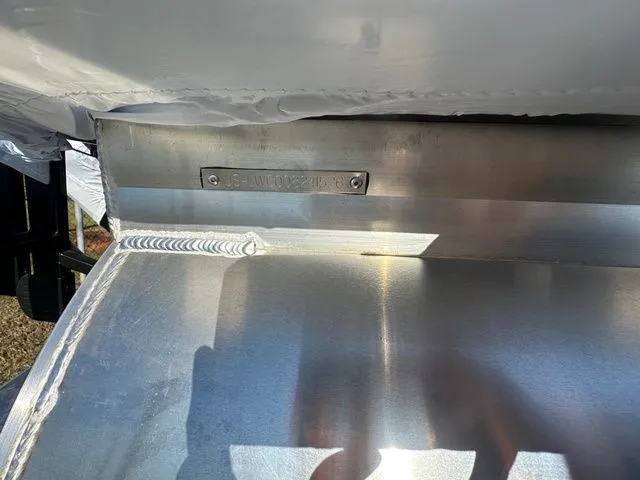 Slide: The Image of Lowe LS L-Shaped 170 2026 - 5