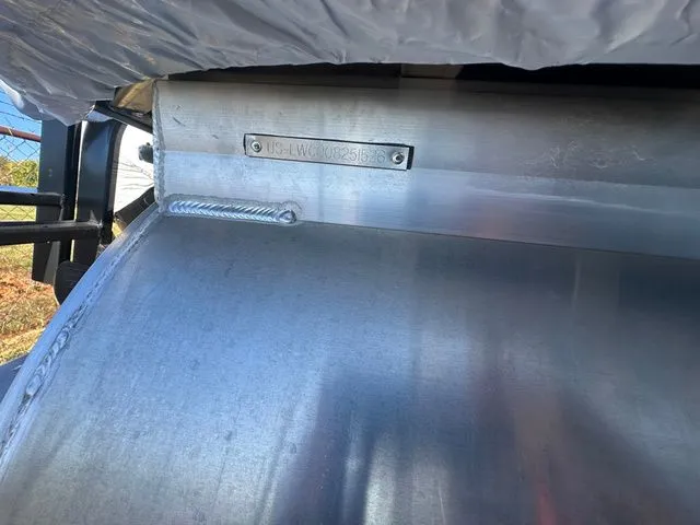 Slide: The Image of Lowe LS L-Shaped 190 2026 - 4