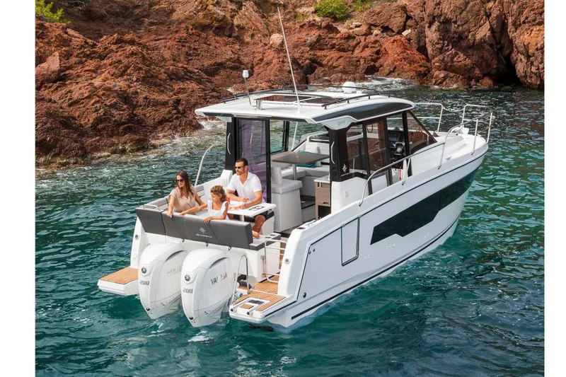 Slide: The Image of Jeanneau NC 895 Series 2 2026 - 11