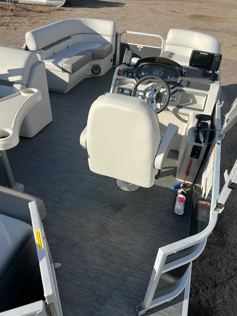 Slide: The Image of Sweetwater 2086 Cruise Pontoon 2023 - 20