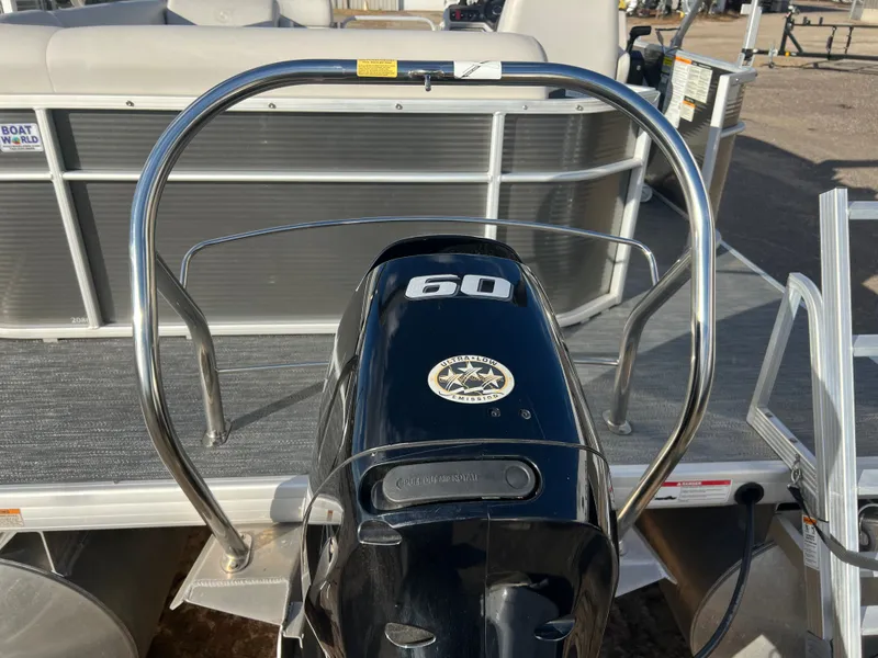 Slide: The Image of Sweetwater 2086 Cruise Pontoon 2023 - 24