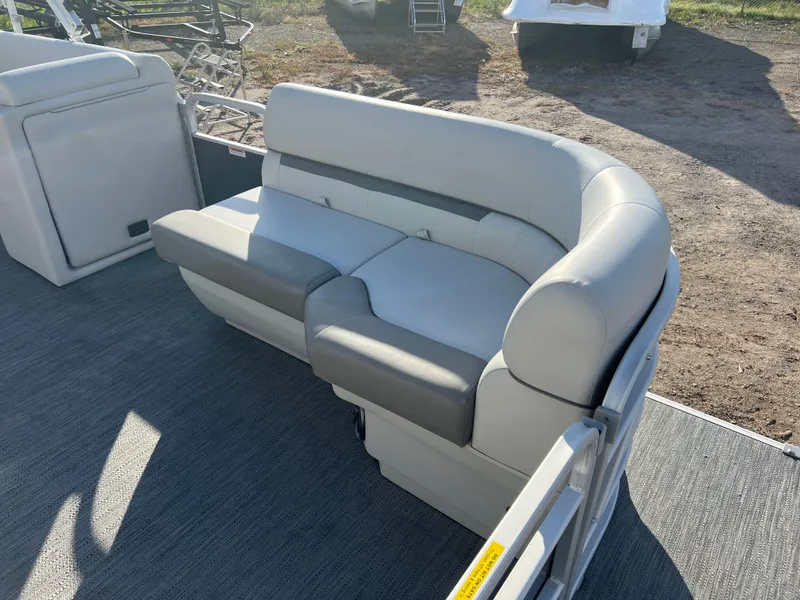 Slide: The Image of Sweetwater 2086 Cruise Pontoon 2023 - 7
