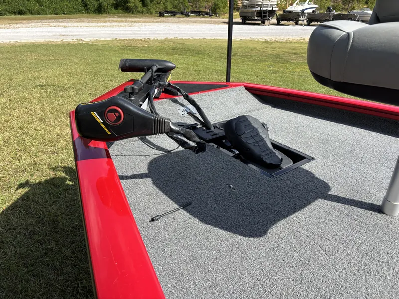 Slide: The Image of Tracker 175 TXW 2017 - 11