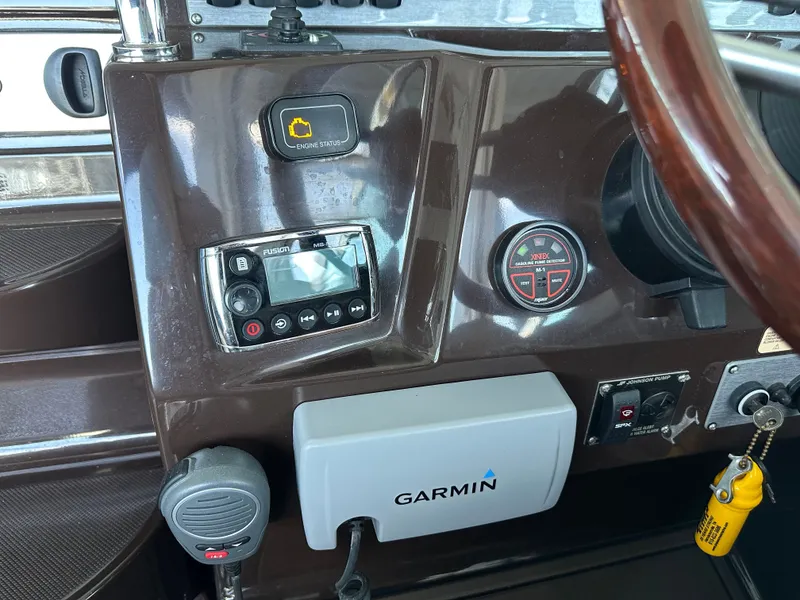 Slide: The Image of Regal 28 Express 2013 - 20