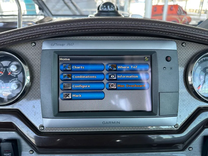 Slide: The Image of Regal 28 Express 2013 - 22