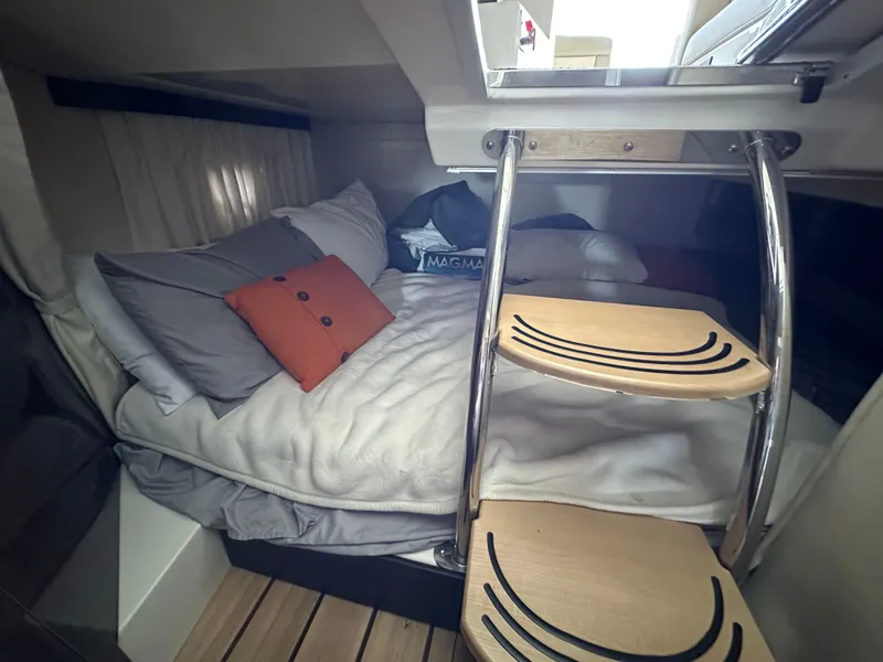 Slide: The Image of Regal 28 Express 2013 - 33