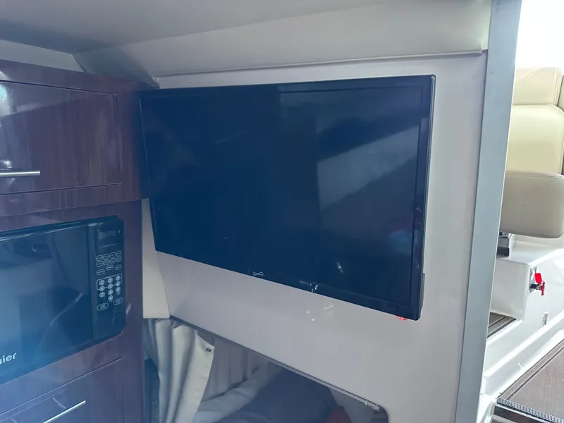 Slide: The Image of Regal 28 Express 2013 - 36