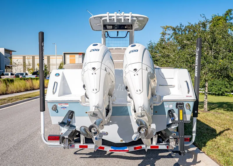 Slide: The Image of Sea Hunt Ultra 275 CB 2026 - 4