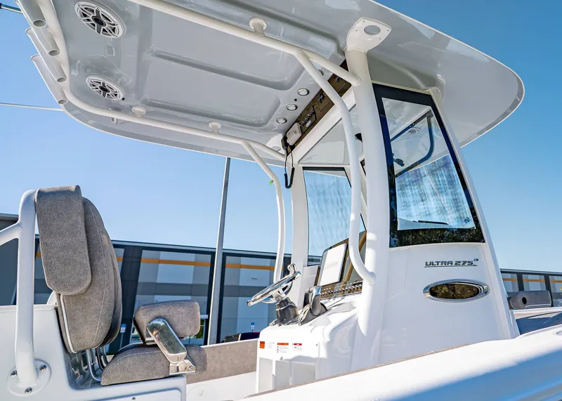 Slide: The Image of Sea Hunt Ultra 275 CB 2026 - 5