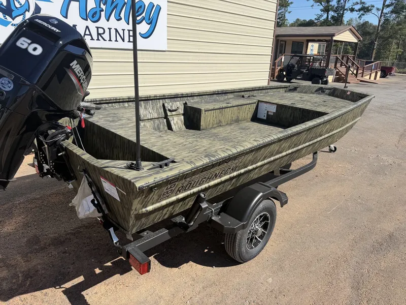 Slide: The Image of Lowe Roughneck 1860DLX 2026 - 6