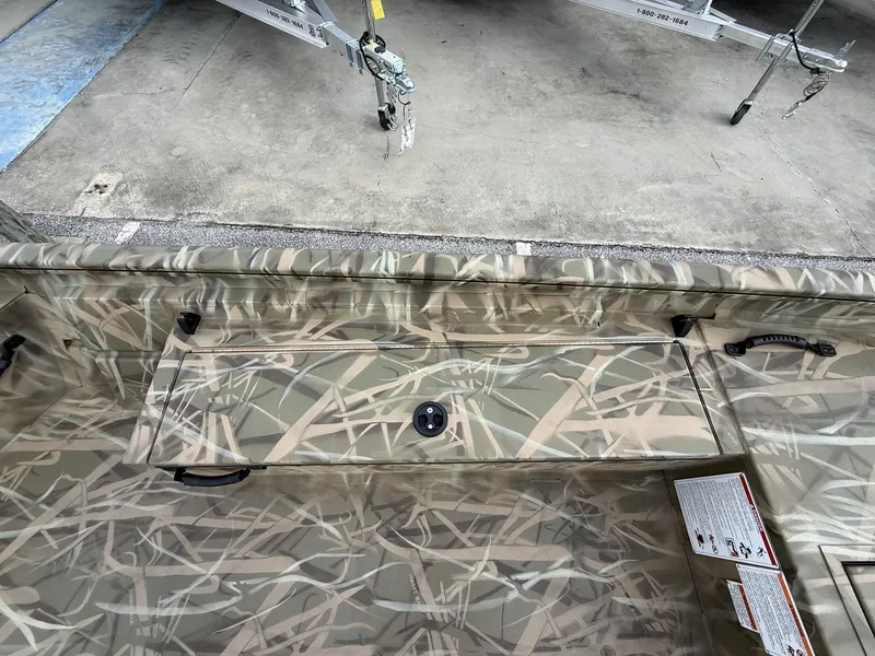 Slide: The Image of Lowe Roughneck Tiller 1760 Deluxe 2026 - 9