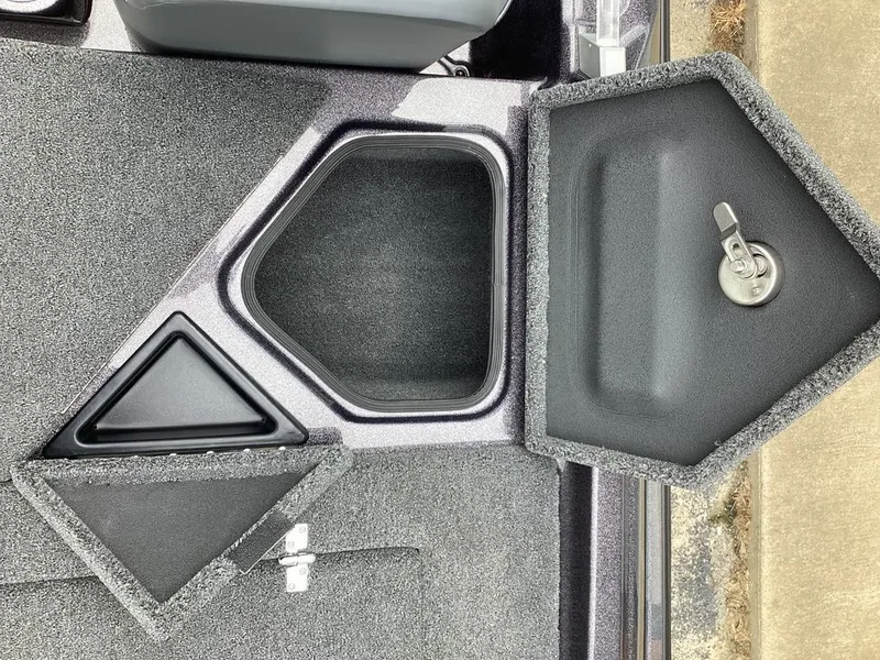 Slide: The Image of Bass Cat Cougar FTD SP 2026 - 22