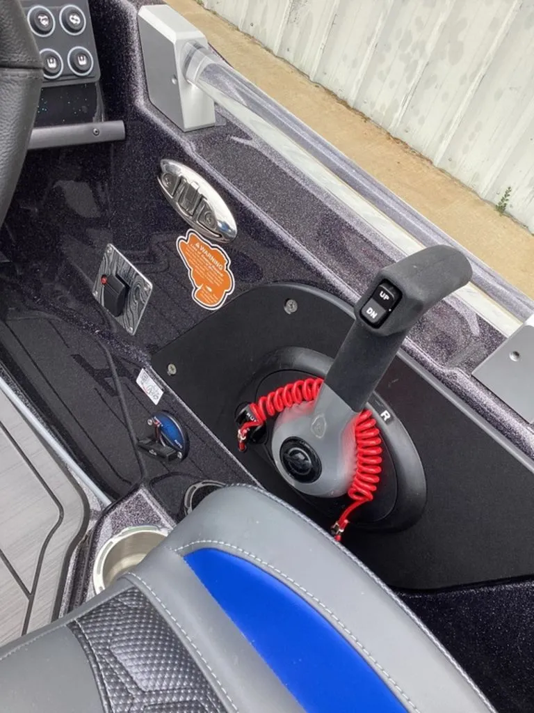 Slide: The Image of Bass Cat Cougar FTD SP 2026 - 35